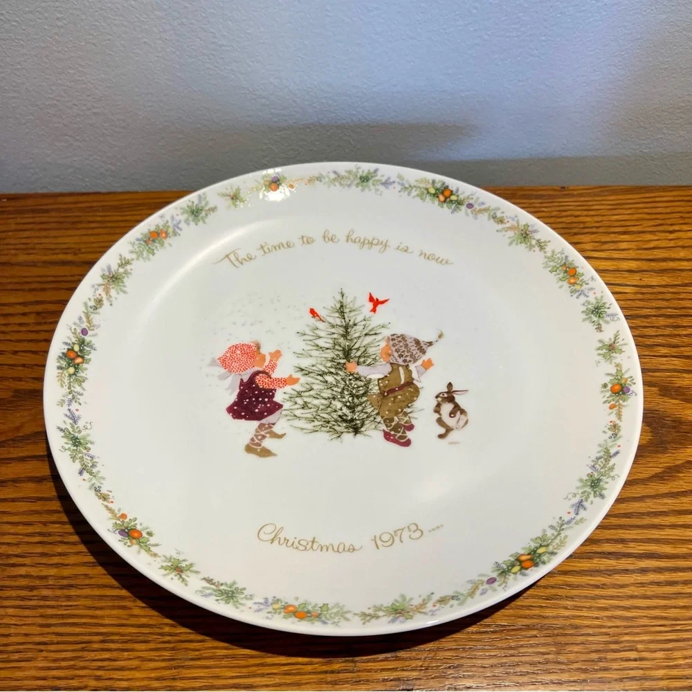 Vintage 1973 Christmas Plate, Holly Hobbie Comm Ed, Collectible Porcelain 10.5